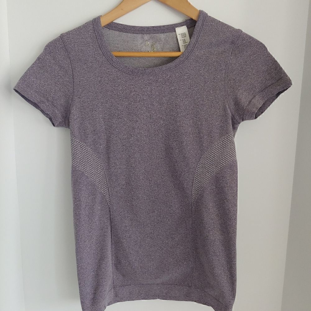Gap Fit Women's Seamless Workout Tee Purple Petal Size S